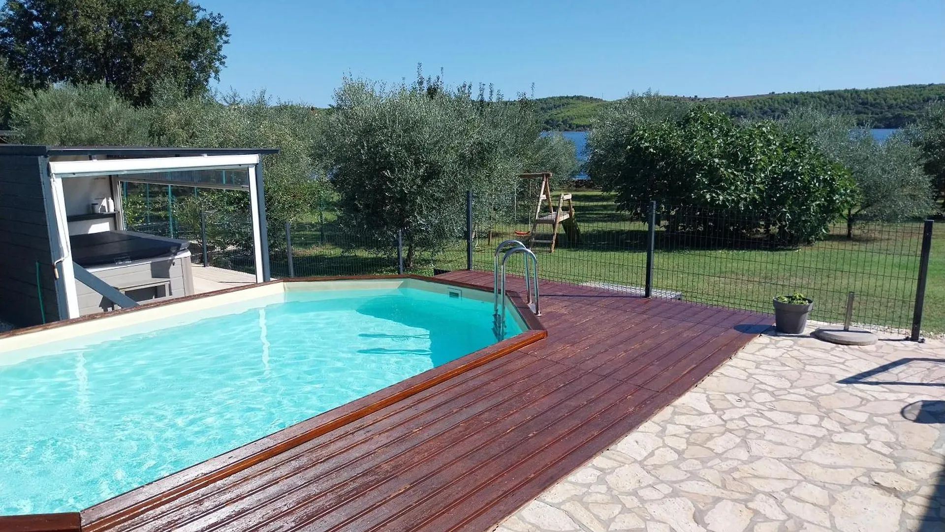 Beach House Beta With Pool, Jacuzzi, Playground & Bbq In An Olive Grove With A Beach, Pomer - Istria Holiday home Pula